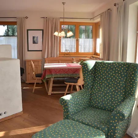 Haus Enzian Apartman Seefeld in Tirol