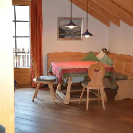 Haus Enzian Apartman Seefeld in Tirol