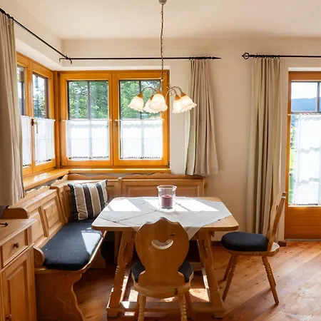 Haus Enzian * Ζέεφελντ