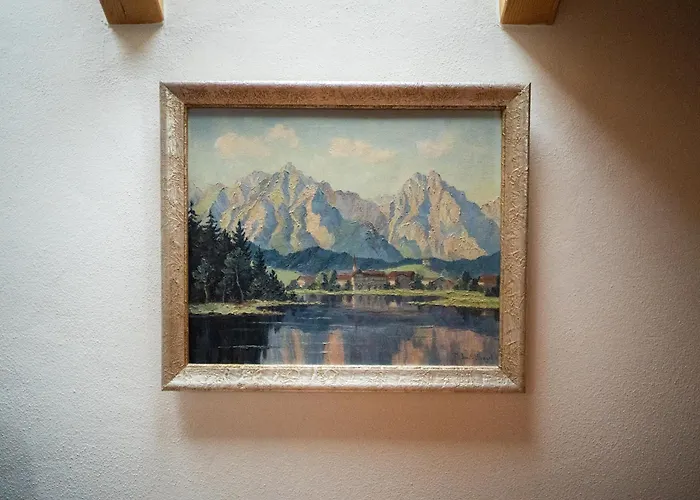 Haus Enzian Апартаменти *