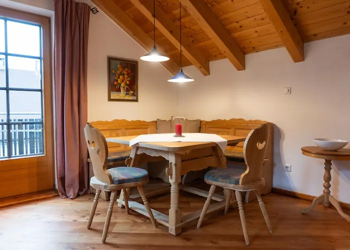 Appartement Haus Enzian Seefeld in Tirol